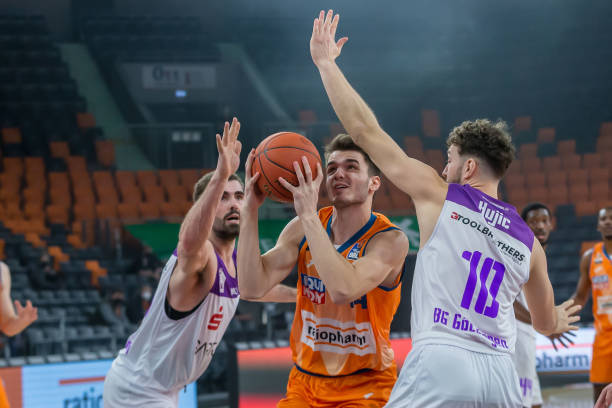 潜在的全球 潜在的全球